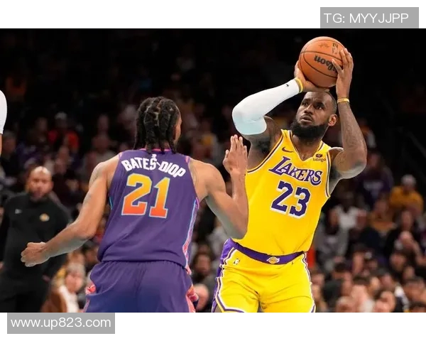 湖人对阵太阳精彩对决回顾10月25日比赛全场录像分析与亮点总结